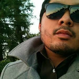 Meet your Posher, Dustin